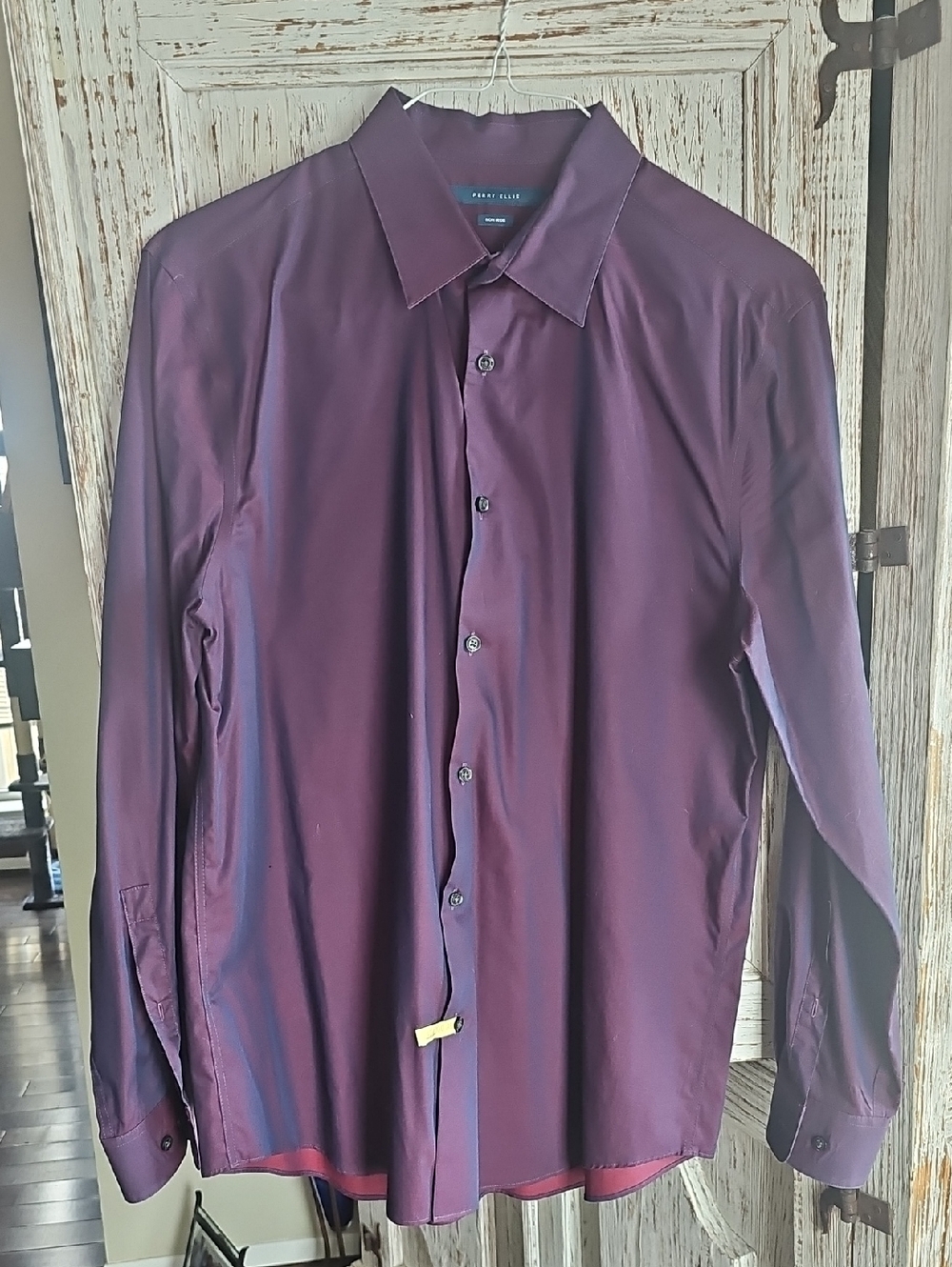 Perry Ellis Men's Long-Sleeve Dress Shirt - Plum - Size L